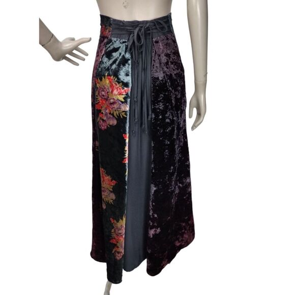 Vintage 90s Black Velvet Burgundy Floral Paneled Gypsy Bohemian Long Maxi Skirt - Picture 3 of 12